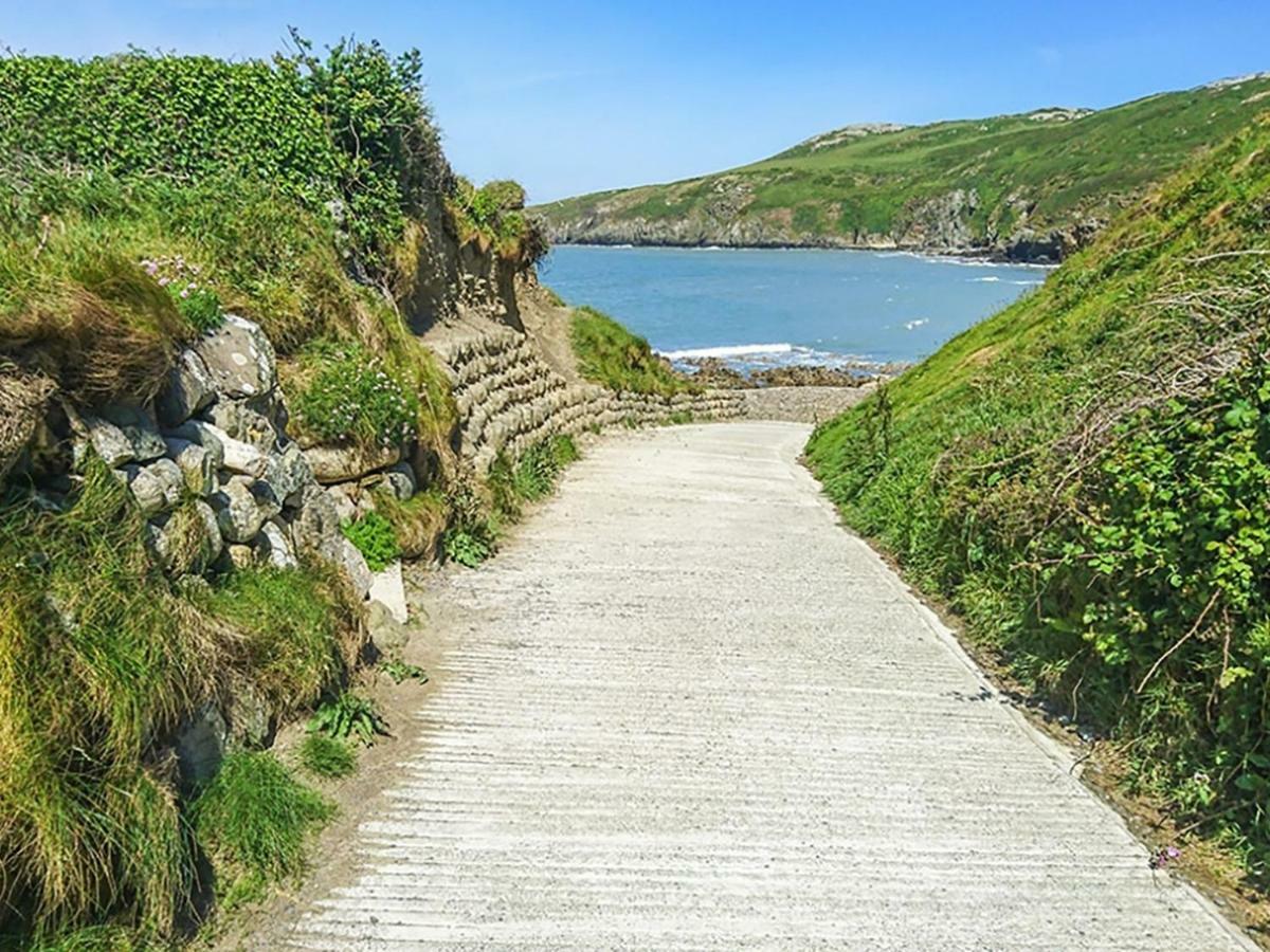 LlanrhyddladRhyd Angharad Barns别墅 外观 照片